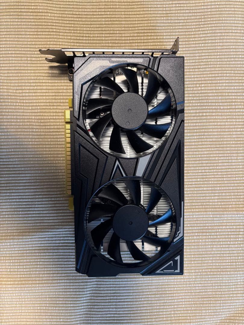 グラフィックボード　GF-GTX1650D6-E4GB/DF3