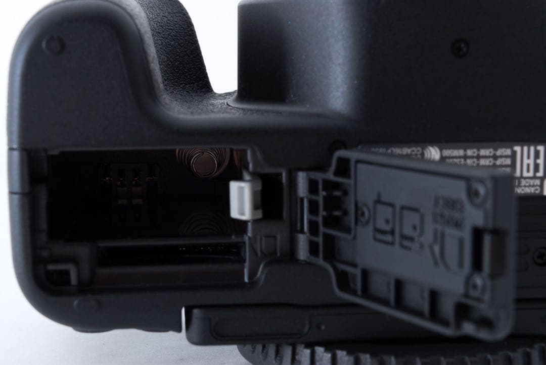 カメラバッグ付☆キャノン canon kiss x 9標準&望遠レンズセット