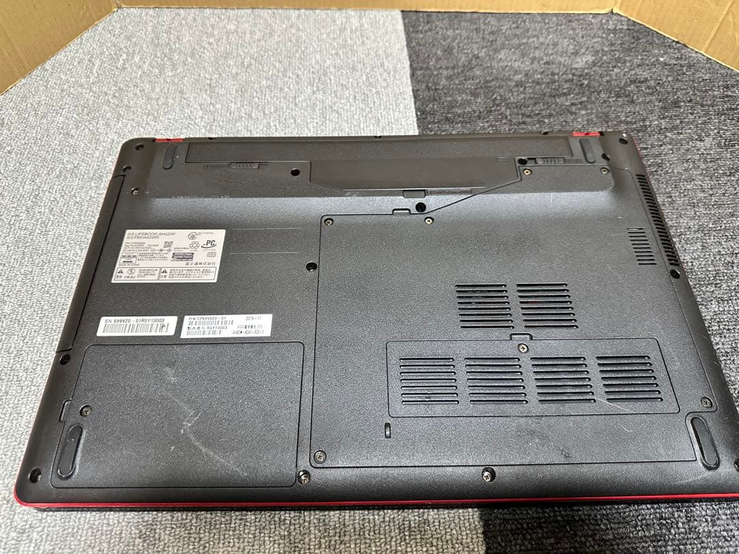 すぐ使用可能： 富士通Lifebook AH42/W Office 付き