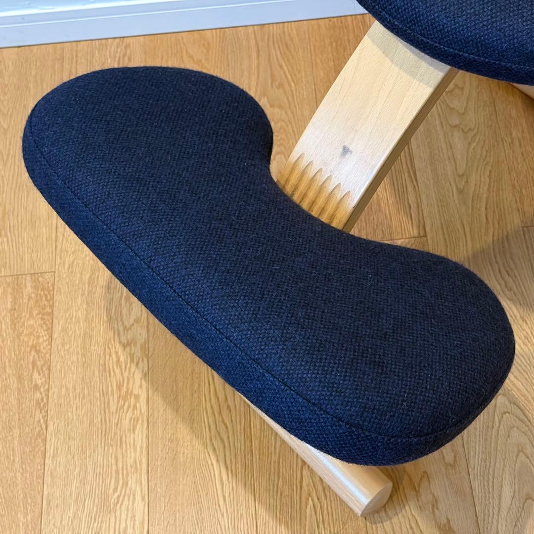 北欧RYBO バランスイージー 姿勢矯正チェア カバー（黒）付き！ネイビー