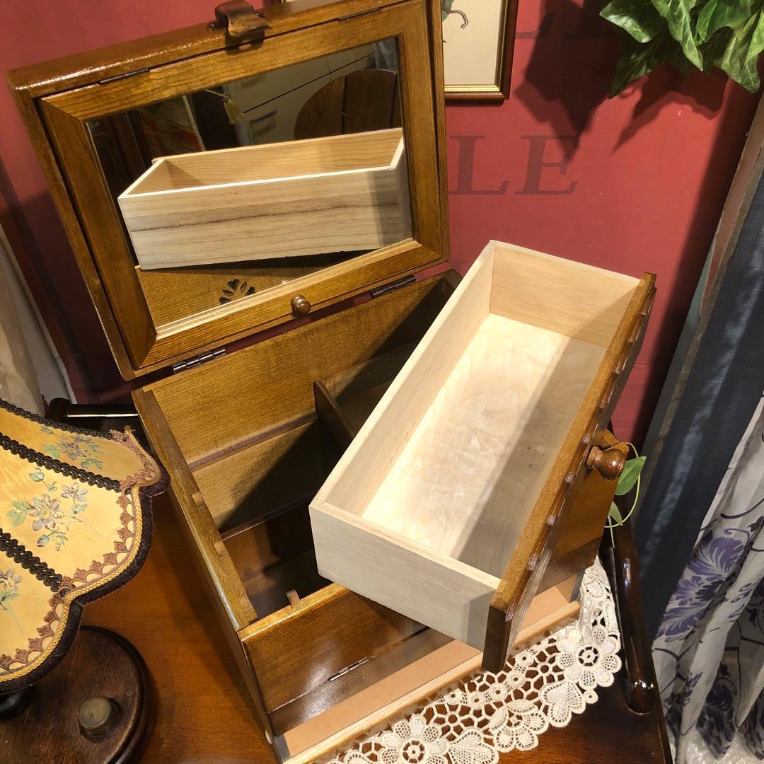 パリ雑貨屋　アンティーク小物入れ　メイクボックス　コンパクトサイズ