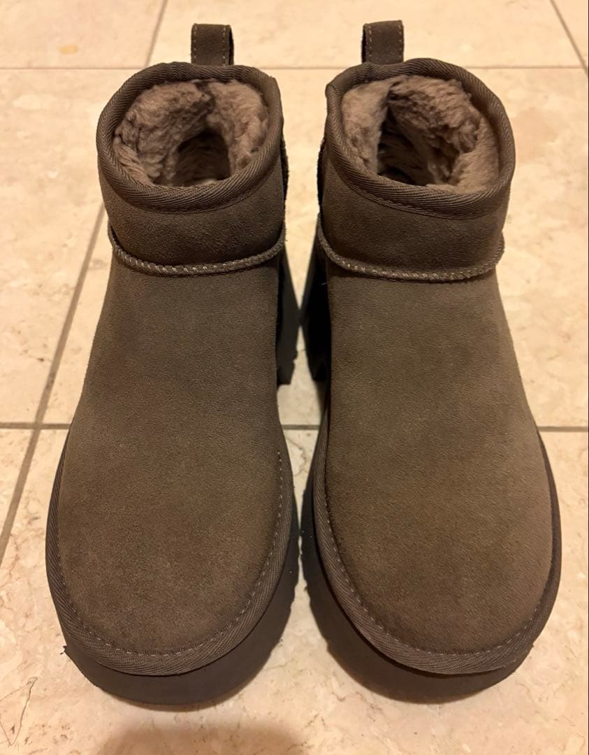 靴 UGG Classic Ultra Mini New Heights