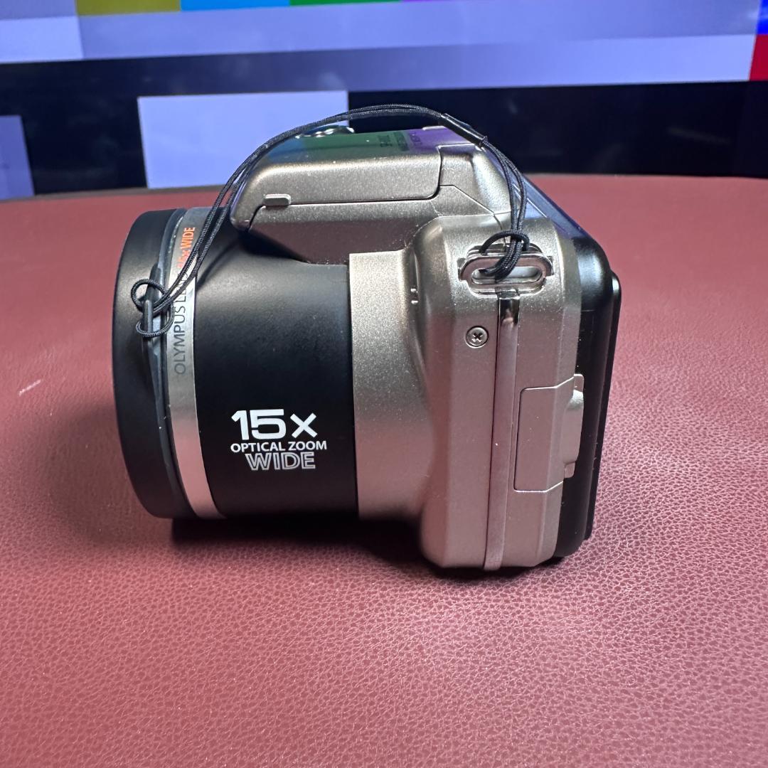 オリンパス OLYMPUS SP-600UZ デジタルカメラ　ズーム15X