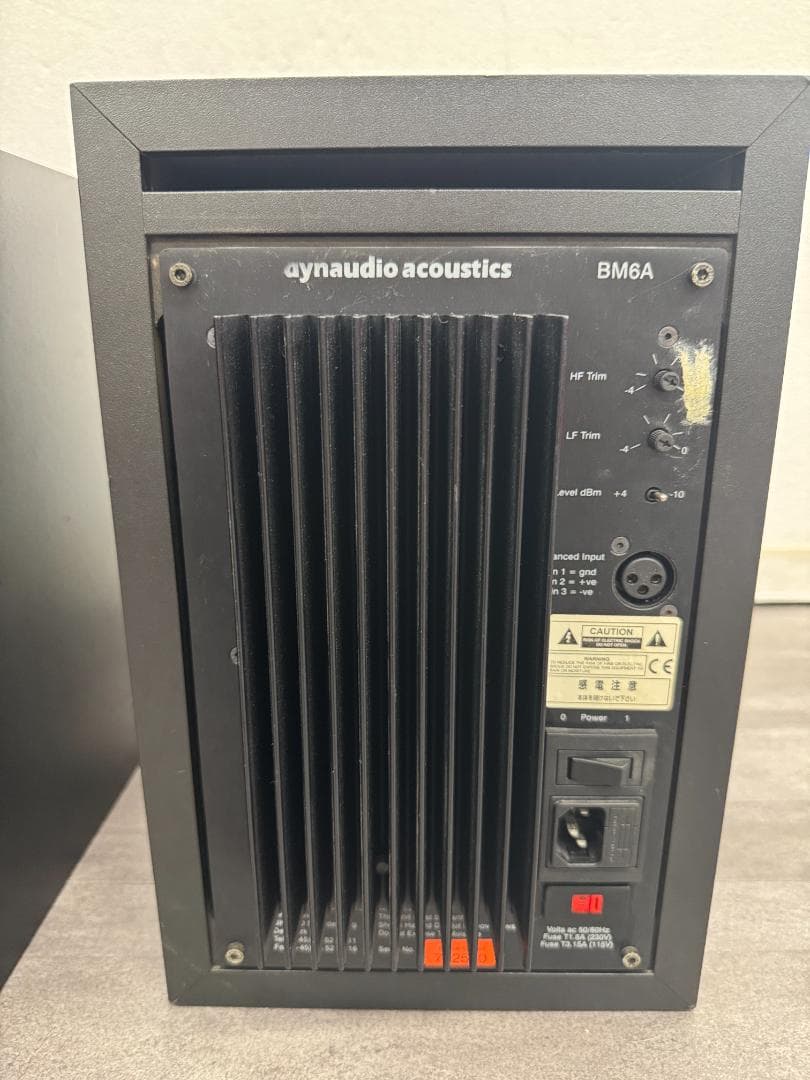デンマーク製 dynaudio acoustics BM6A ペア