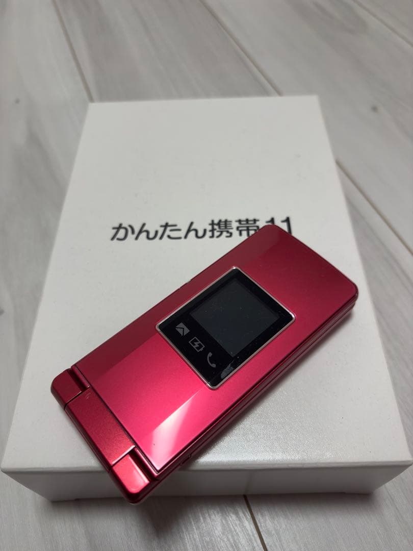 かんたん携帯11／ピンク／A207SH 充電ホルダー無し　小傷有り