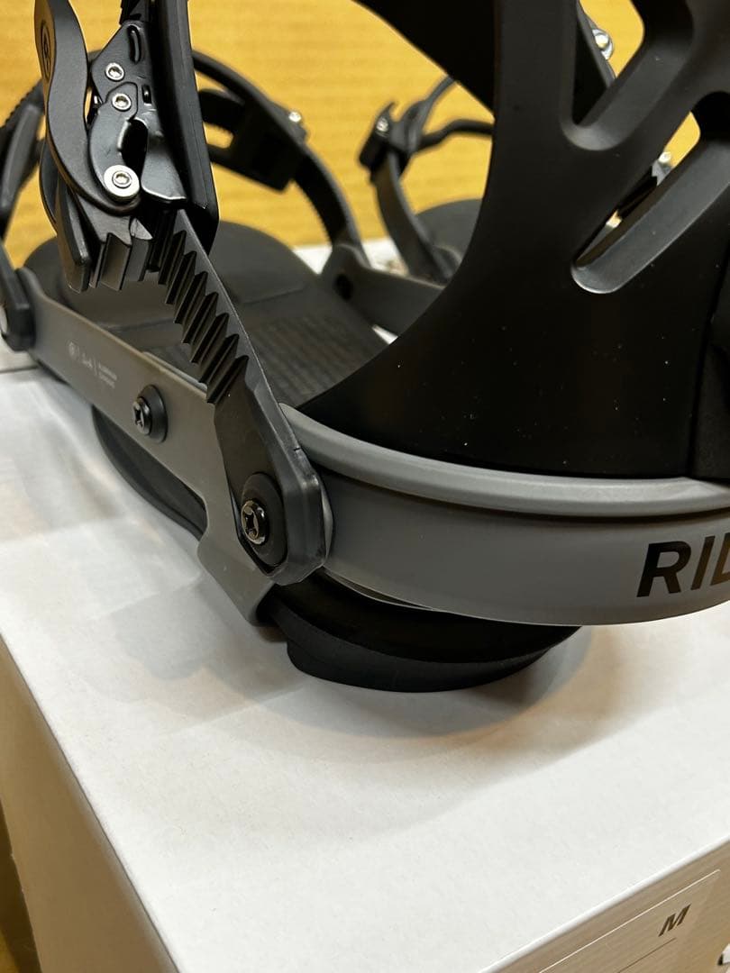 新品 RIDE A-4 ブラック Mサイズ ビンディング