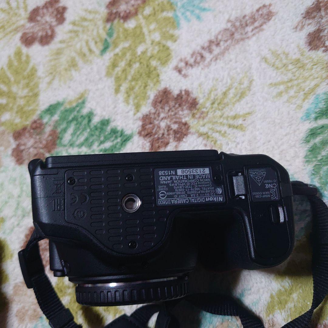 【美品】Nikon D5600 18-55 VR+70-300VR kit