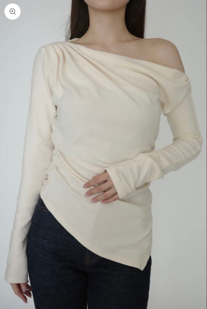 poláura アシンメトリードレープロングスリーブトップス