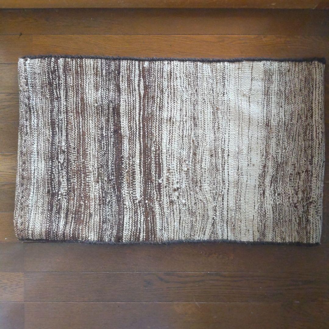 タイマニバルーチ　小さなラグ