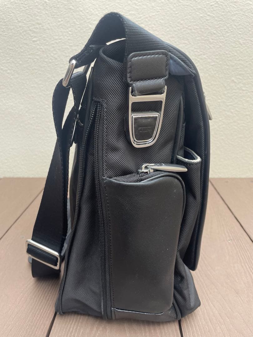TUMI ショルダーバッグ 25671D Galeao メッセンジャーバッグ