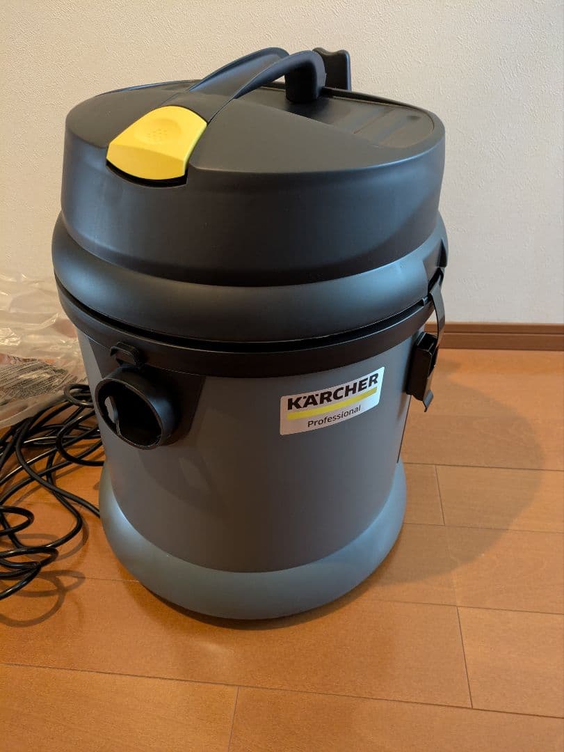 ケルヒャー　バキュームクリーナー　NT27/1