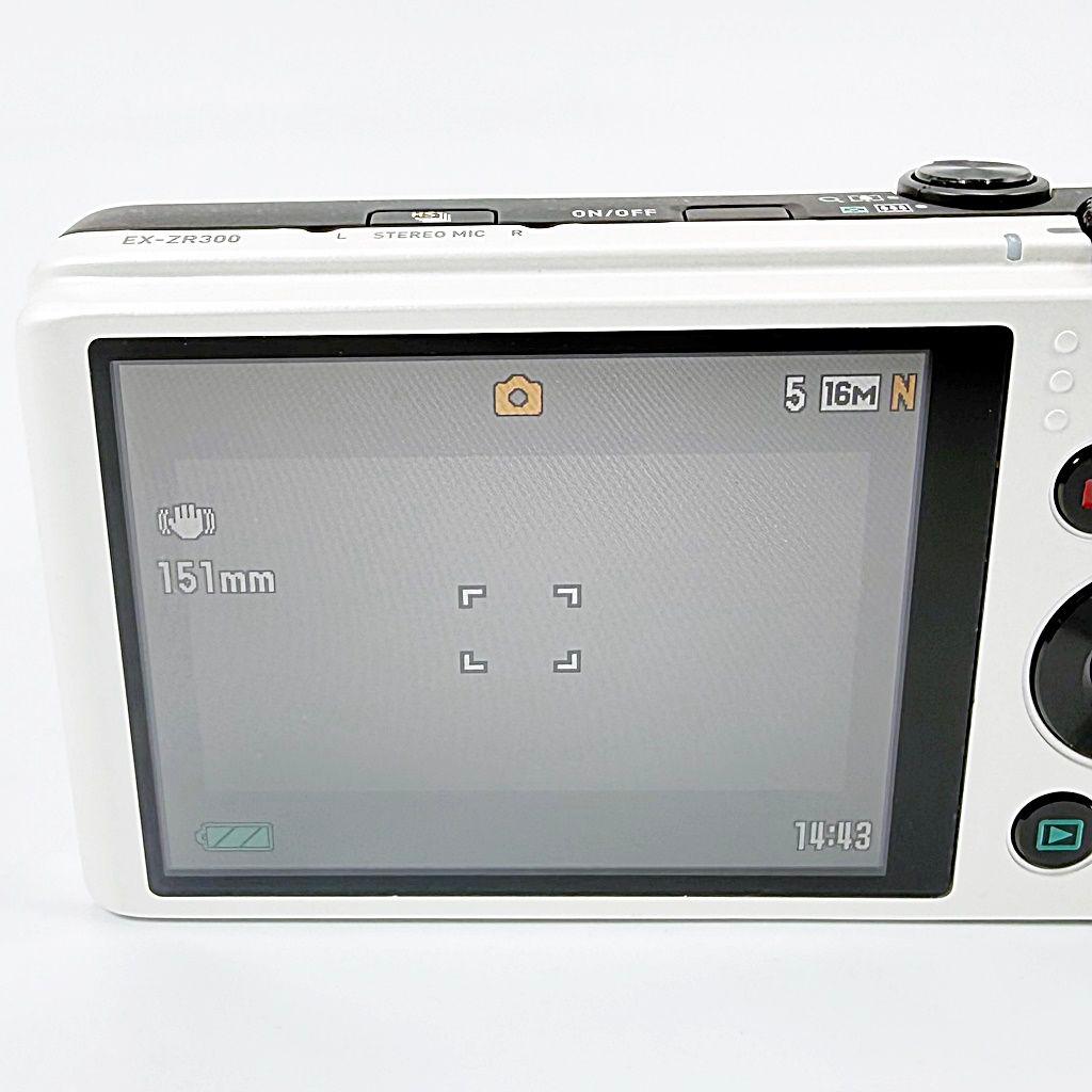 カシオ EXILIM EX-ZR300WE ホワイト コンデジ カメラ 中古