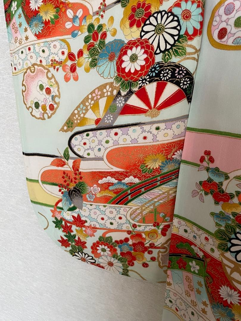 新品　未使用　高級　正絹　着物　七五三　お宮参り　しつけ付き　女子　古典柄　和柄