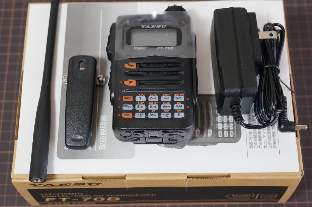 トランシーバー YAESU FT-70D VHF/UHF