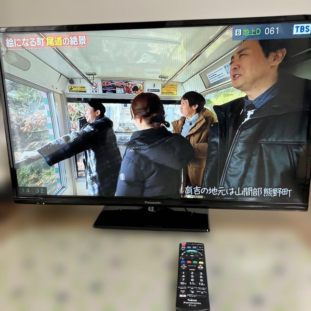 Panasonic 32型　液晶テレビ　TH-32C300 2015年製