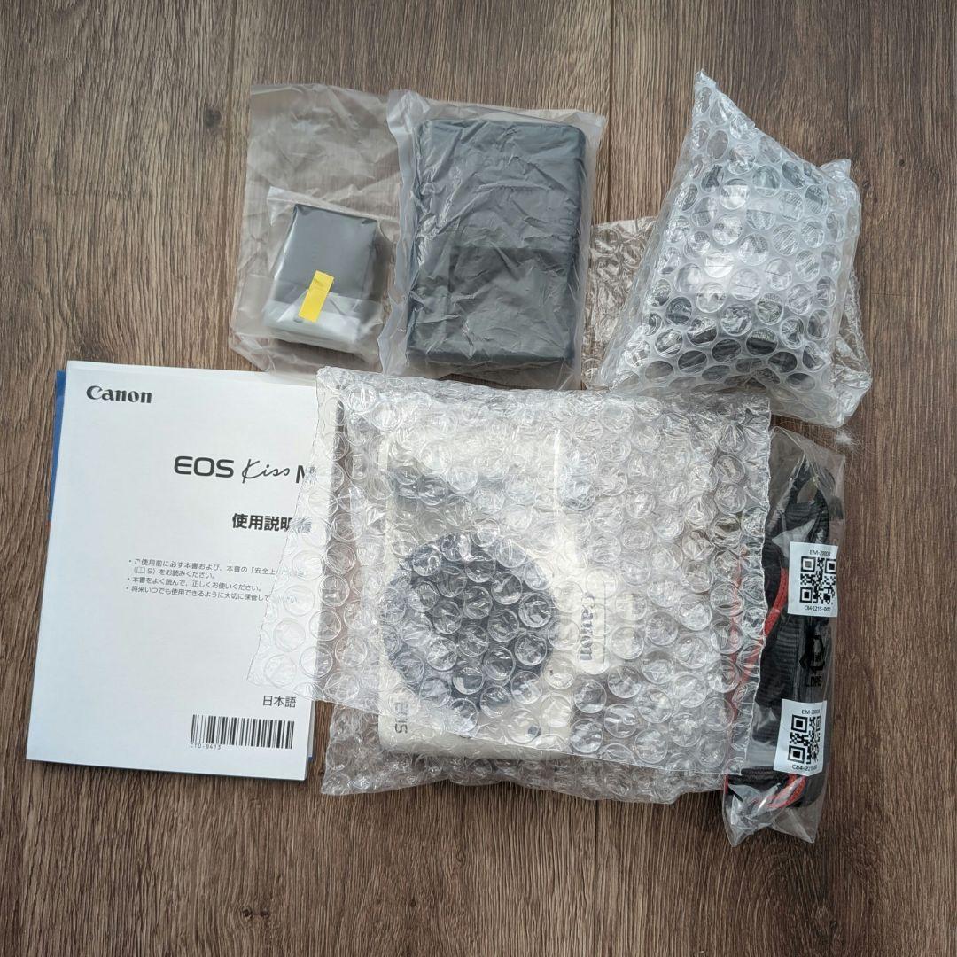 【ジャンク】Canon EOS Kiss M EF-M15-45 IS STM