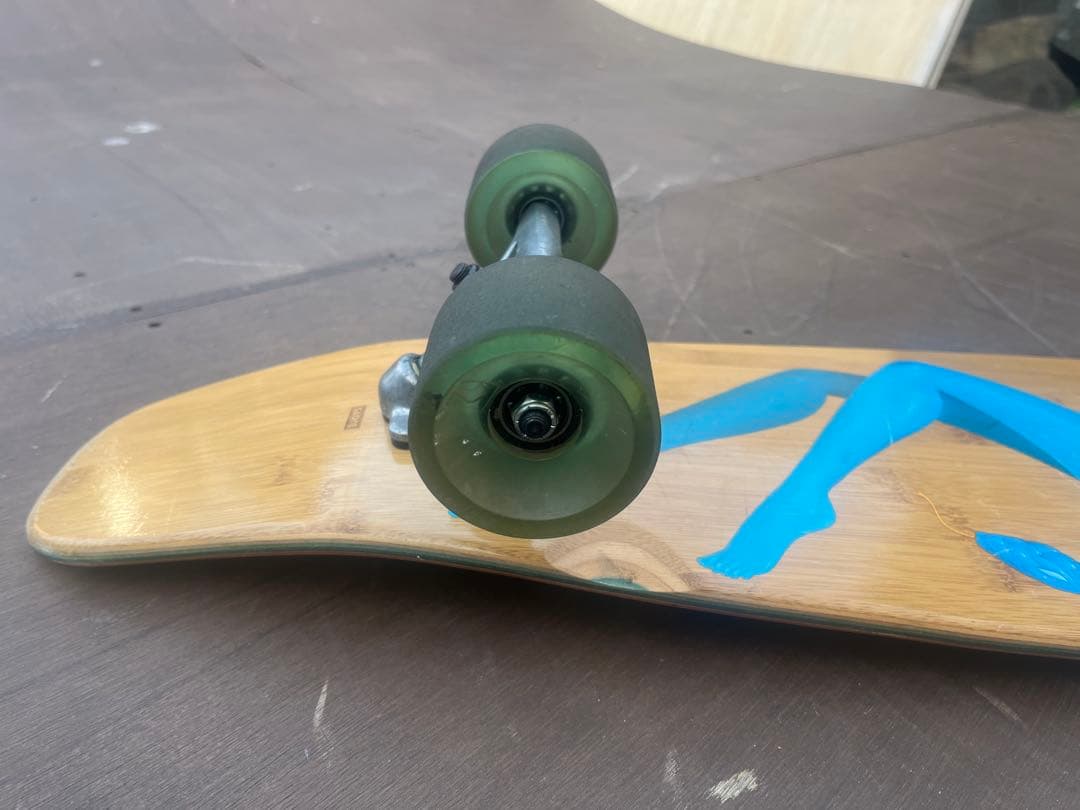 ロングスケートボード