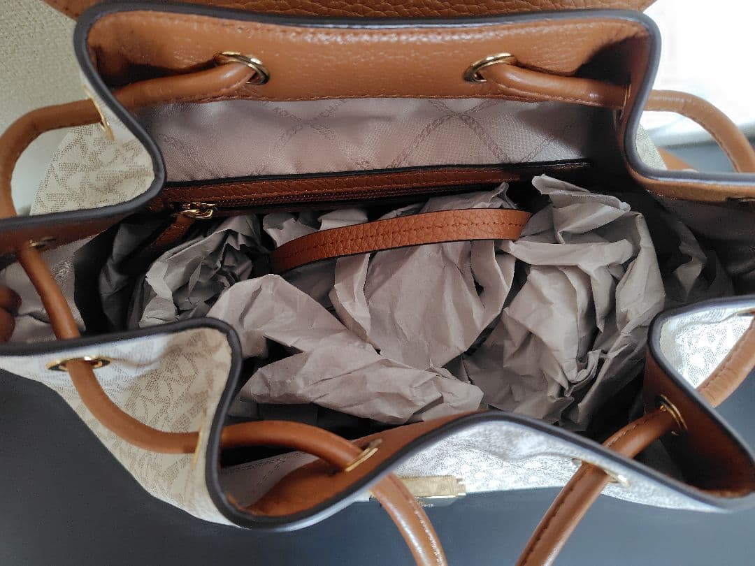 未使用　MICHEL KORS マイケルコース　リュック　バックパック　バッグ