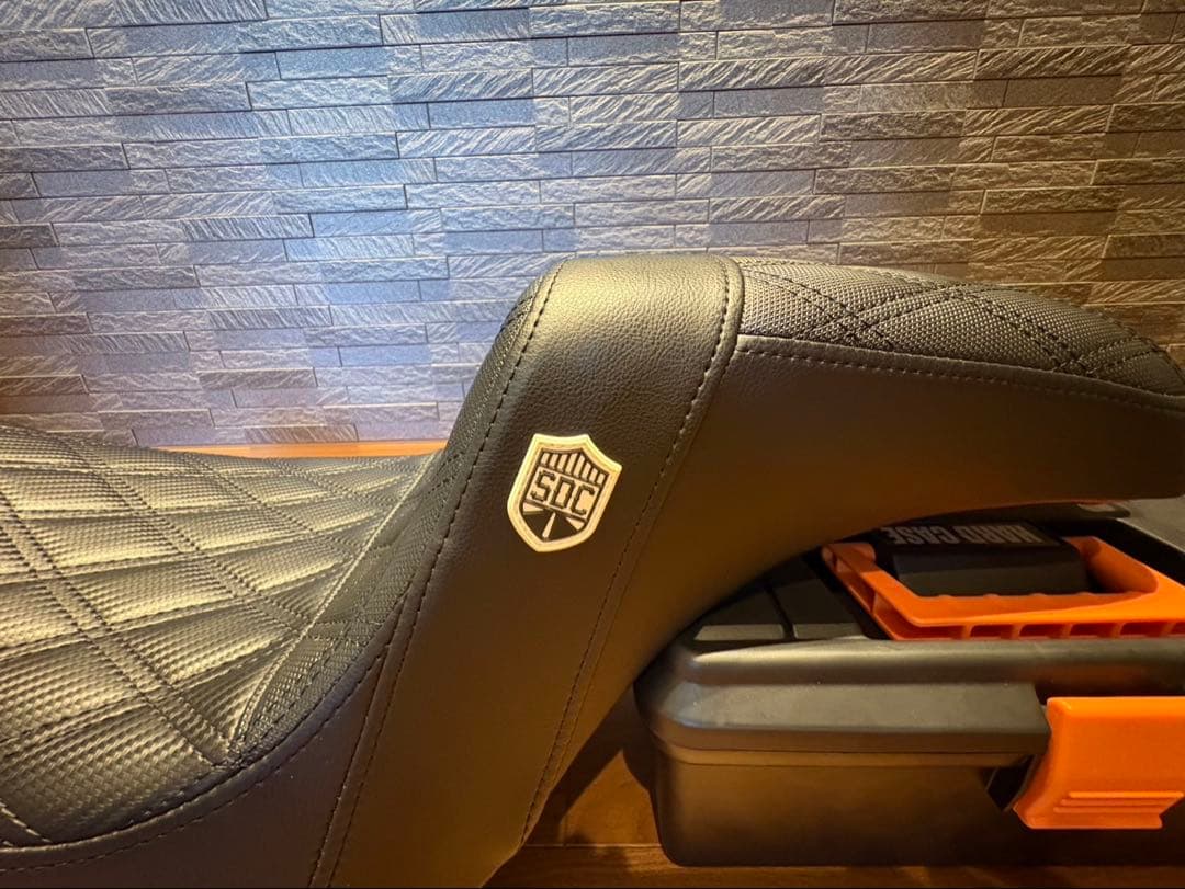 Saddlemen Pro Series SDC パフォーマンスグリッパーシート