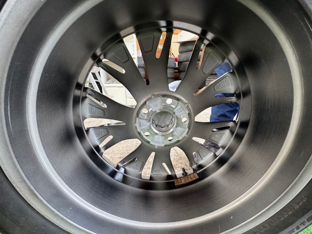 クラウンクロスオーバ一　純正スタッドレス225/55R19