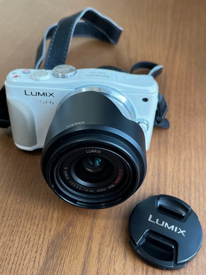 【美品】パナソニック　LUMIX DMC-GF6 (ホワイト)