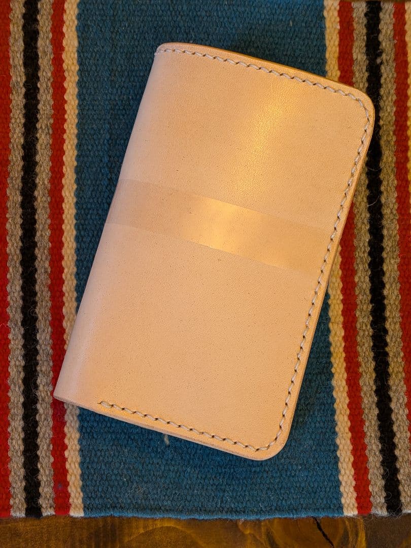 牛革サドルレザー　ミドルウォレット　財布　　　　　　　　ハンドメイド　ナチュラル