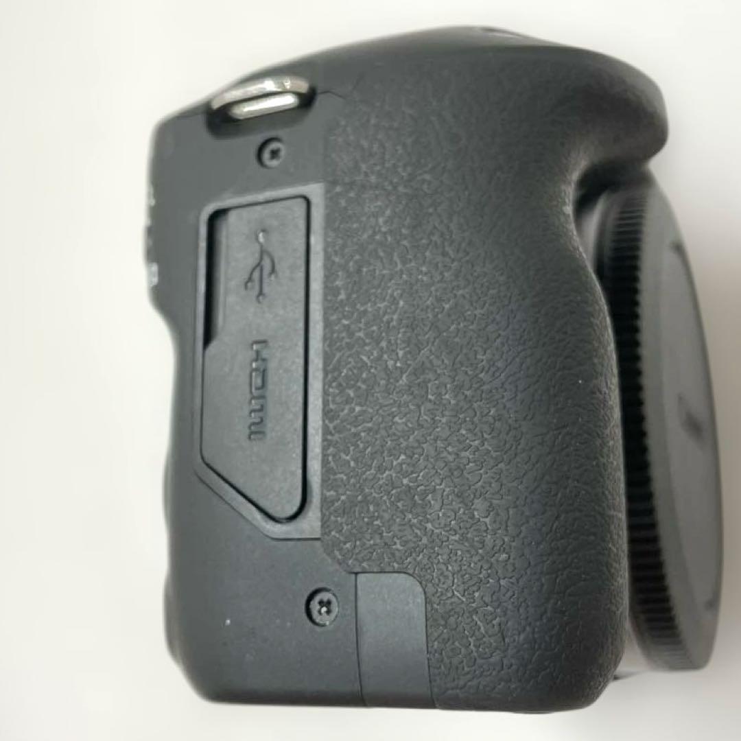 Canon EOS R50 ボディ