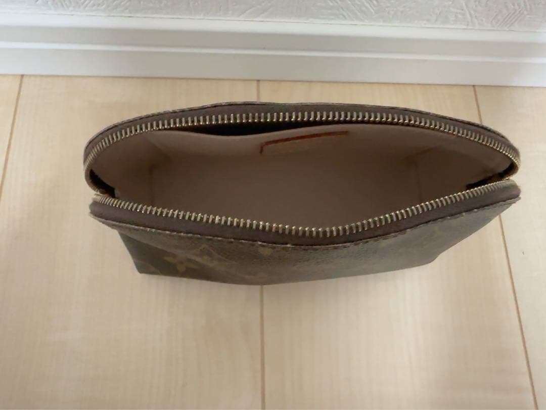 美品　ルイヴィトン 正規品　モノグラム ポーチ 小物入れ 化粧ポーチ
