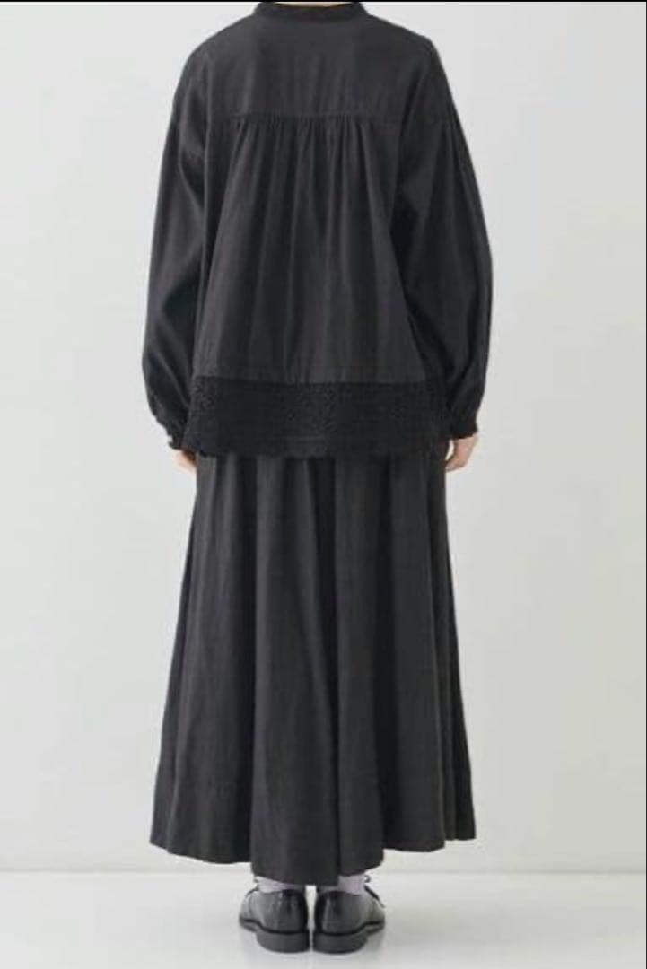 ネストローブレースリボンブラウス