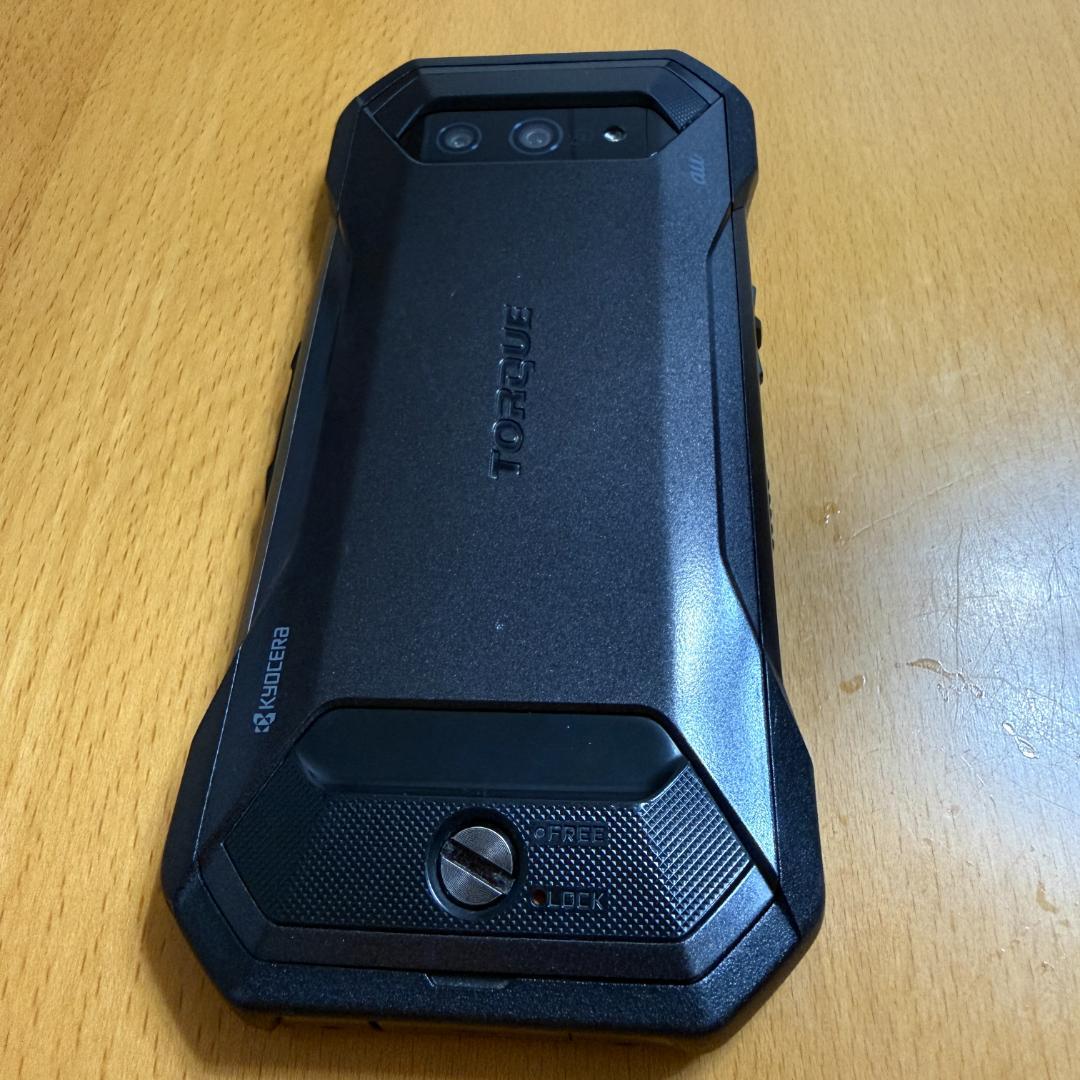 トルク５G　 KYG01 128GB SIMロックあり　SIM無　動作不良なし