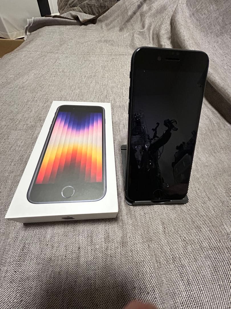 Apple iPhone SE (第3世代) ブラック 64GB SIMフリー