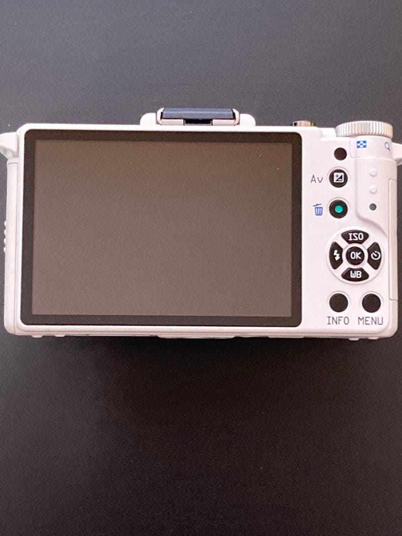 PENTAX ペンタックス　ミラーレス一眼Q ホワイト　01レンズセット