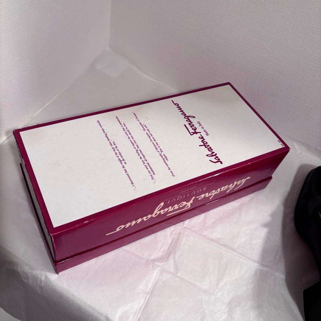 訳ありFerragamo フェラガモ レディース25cm マスタングカーフ