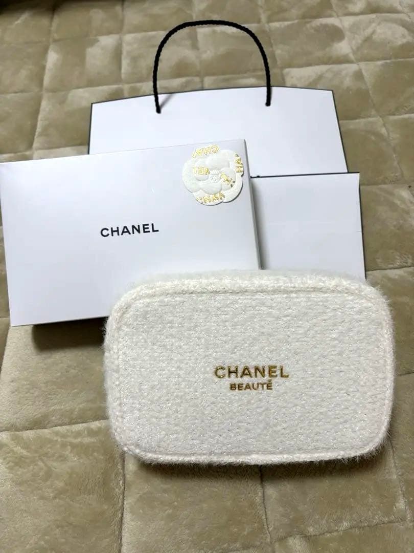 【新品】CHANEL ビューティコレクション　クリスマスコフレ2024 シャネル
