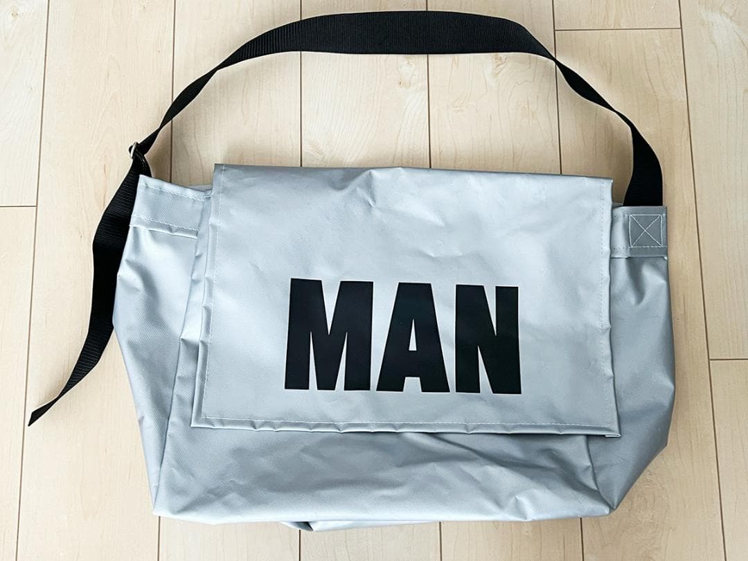 JUNYA WATANABE MAN シルバー メッセンジャーバッグ