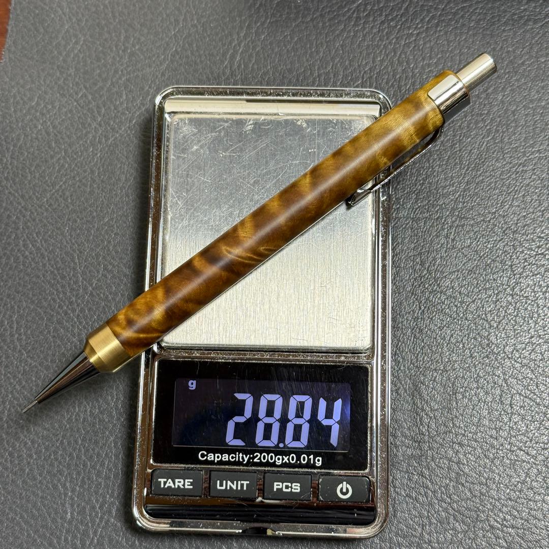 122栃トラ杢スタビ　木製シャーペン　強低重心R 真鍮　ギラギラ杢