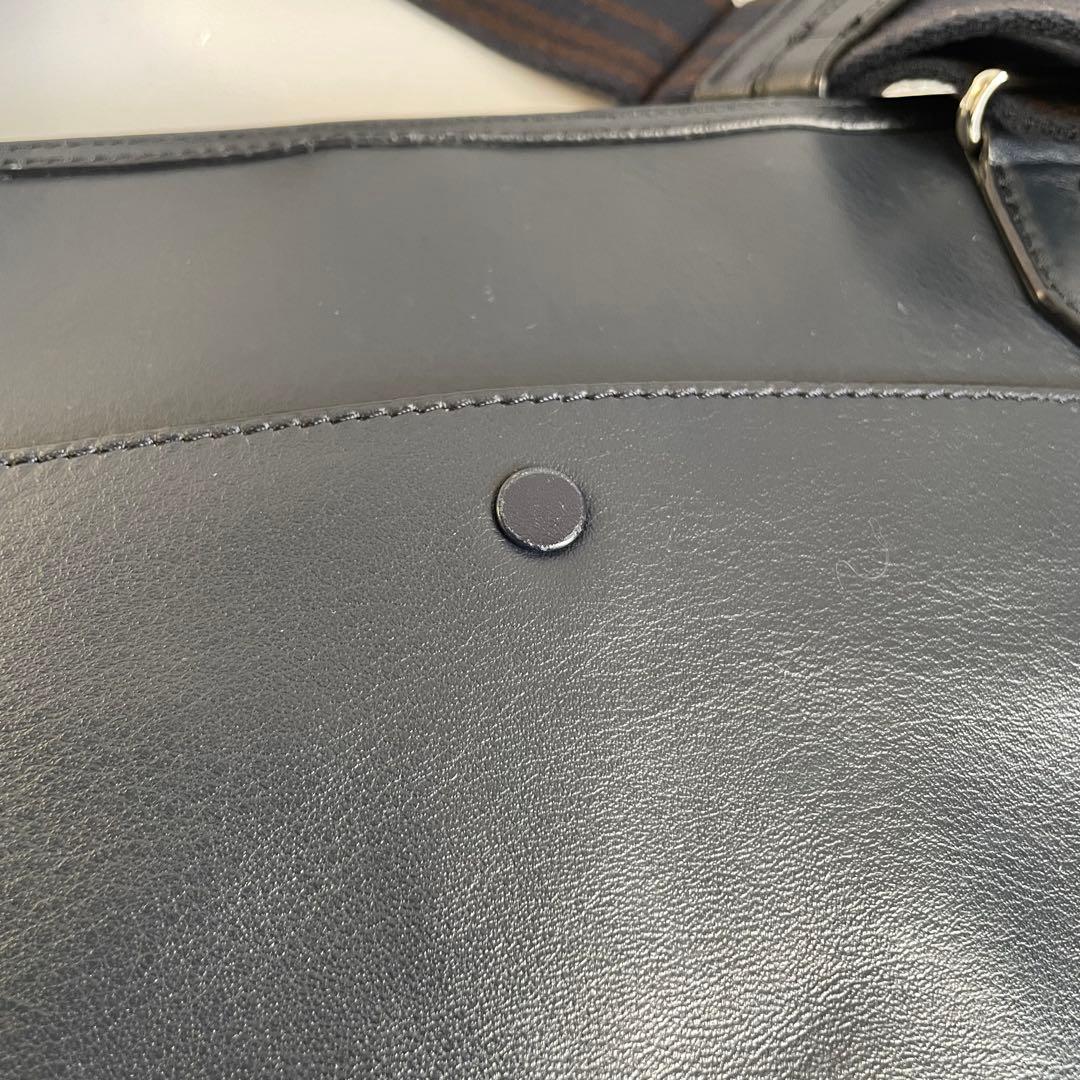 ✨未使用級　近年モデル✨　dunhill ショルダーバッグ　ポシェット　レザー