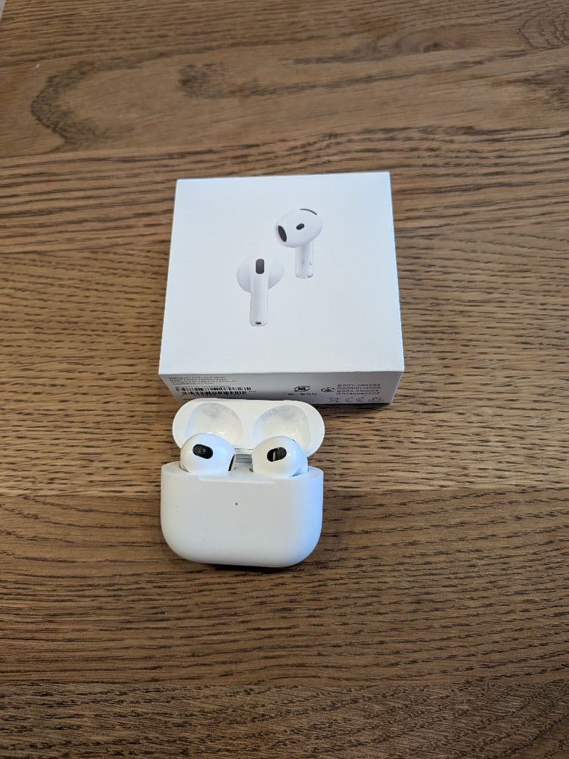 AirPods3本体 ホワイト 充電ケース・ケーブル付き
