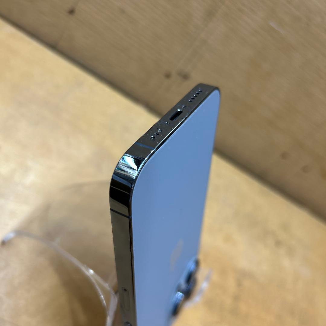 iPhone13 pro SIMフリー 128GB 美品 シルバ 箱付属品ケース