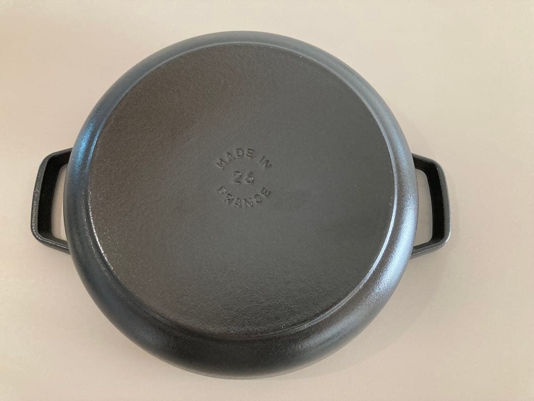 STAUB ブレイザー　26cm 黒　ブラック　ストウブ　未使用