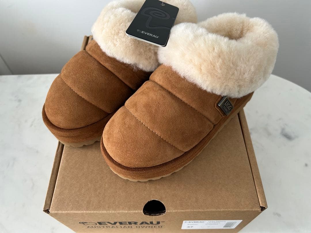 は*。様 新品　UGG エクスプレス　ムートンブーツ　厚底　EU37