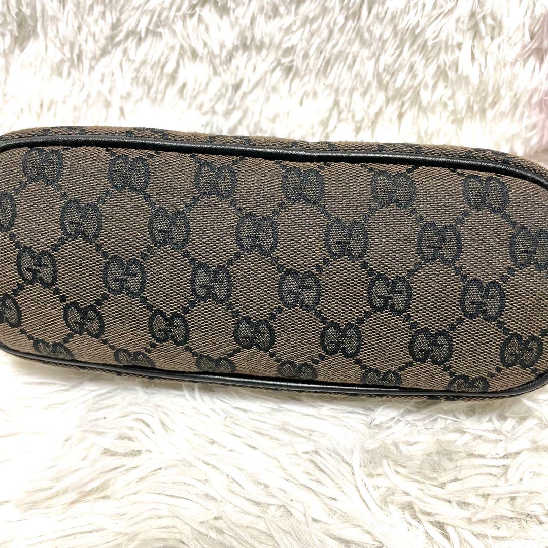 【美品】GUCCI アクセサリーポーチ GG柄 キャンバス レザー ロゴプレート