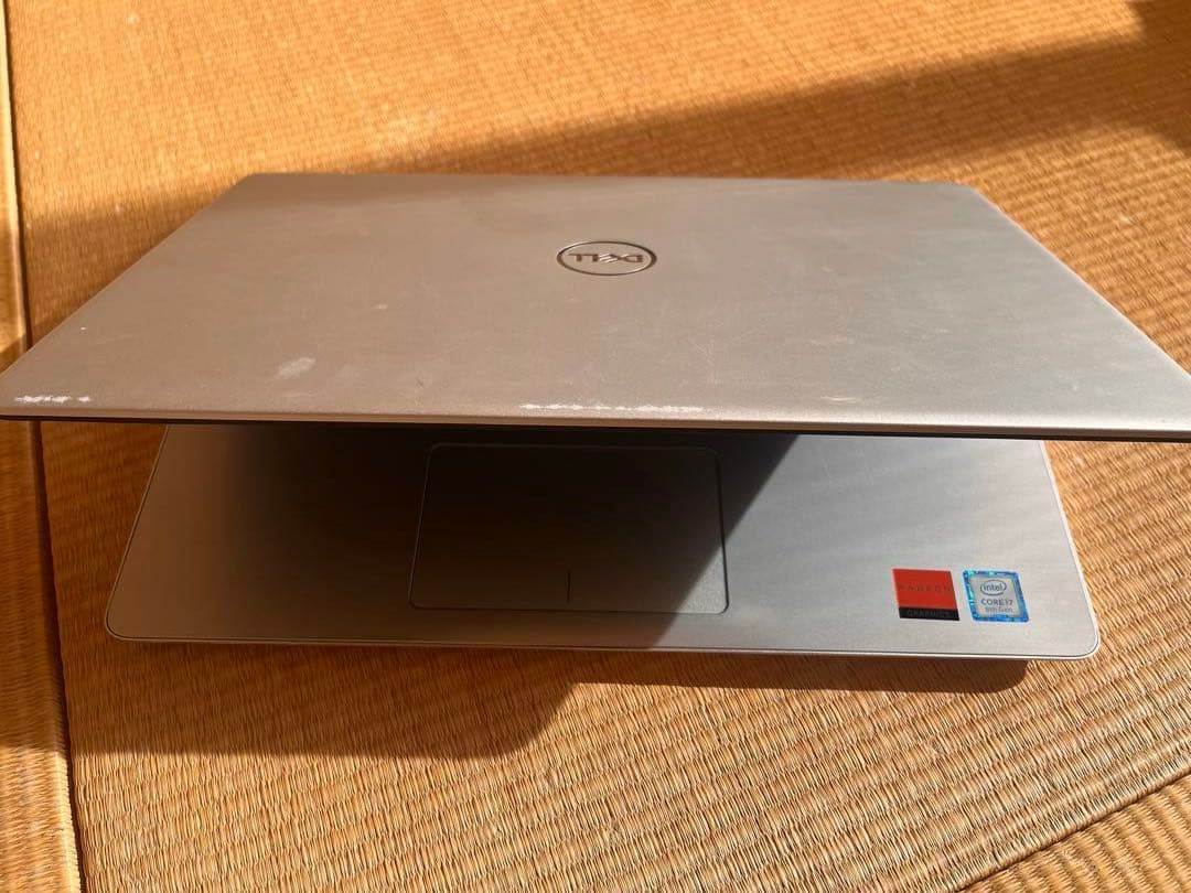 Dell Inspiron5370（Core i7/8GB) ACアダプタ付き