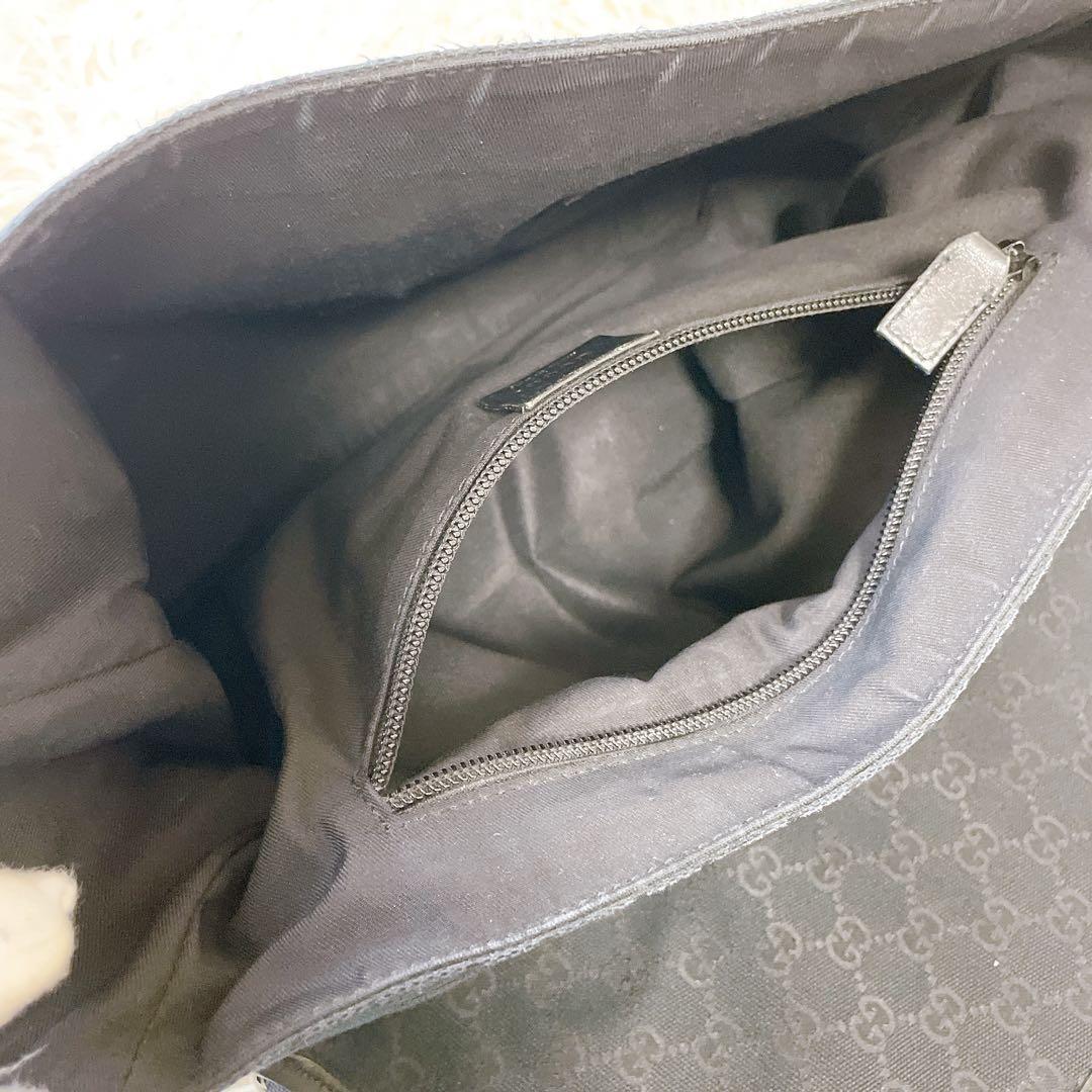 GUCCI ショルダーバッグ GGキャンバス クロスボディ　145858