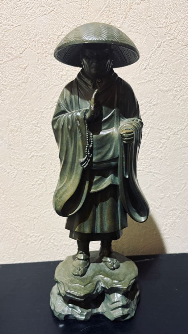 仏教美術　親鸞聖人像　古美術品　　金属製　置物　約25cm 浄土真宗　ブロンズ