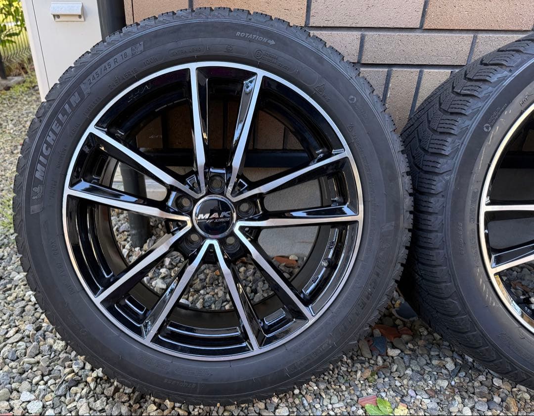 ④メルセデスE300用245/45 R18 ミシュランスタッドレスMAKホイール