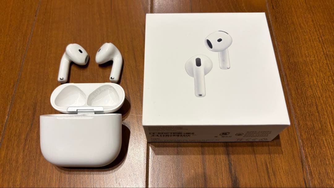 AirPods4 本体 ホワイト 充電ケース付き