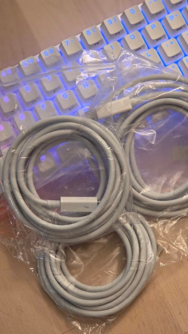 ３点セットほぼ新品apple Thunderbolt 2 ケーブル純正品　2m