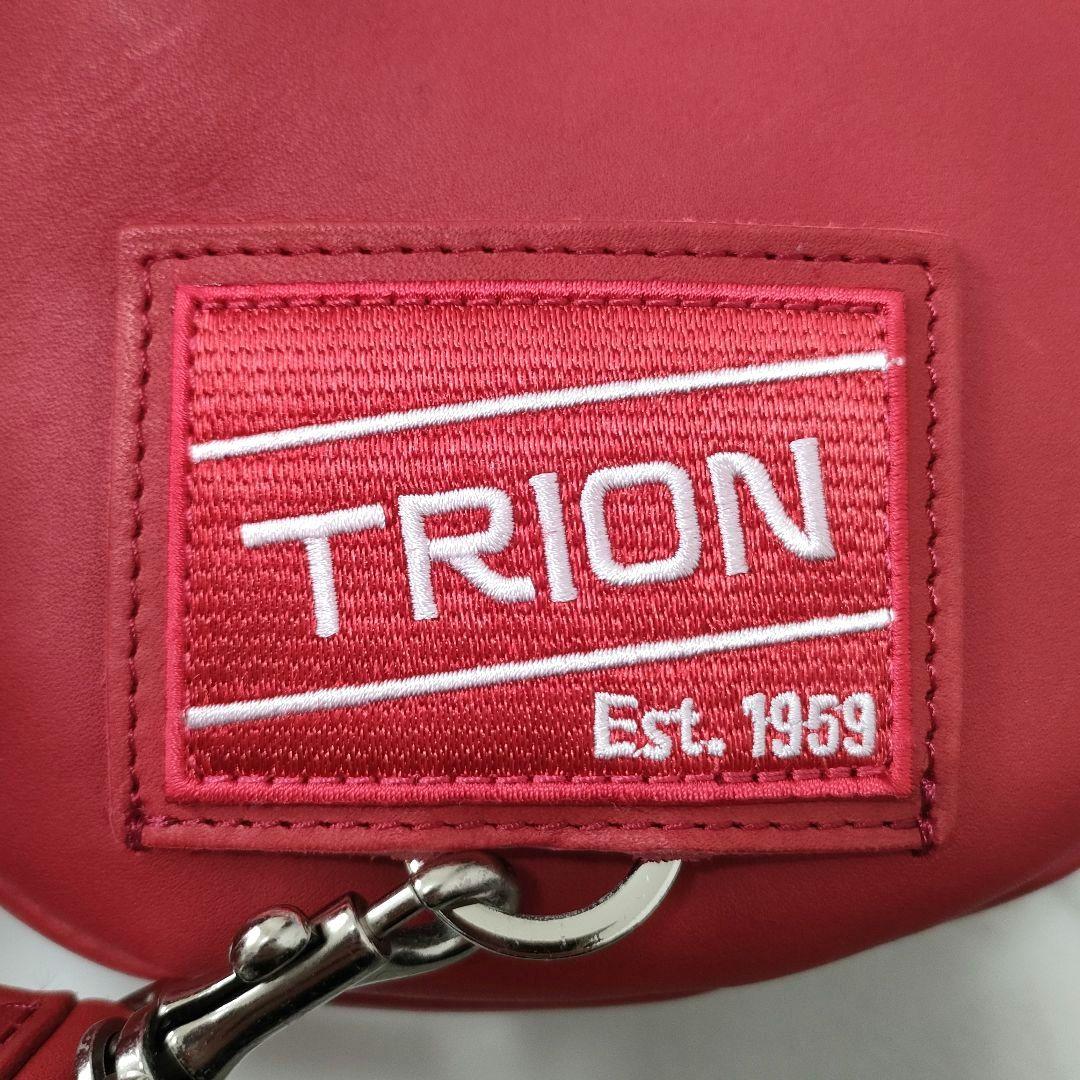 【新品タグ付】TRION　THE GLOVE　ボディバッグ　グラブレザー　レッド