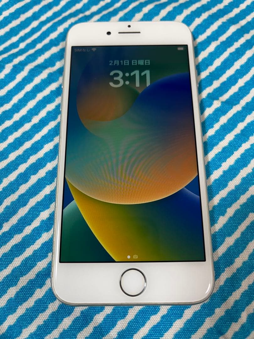 【美品】iPhone8 SIMフリー　64GB 中古